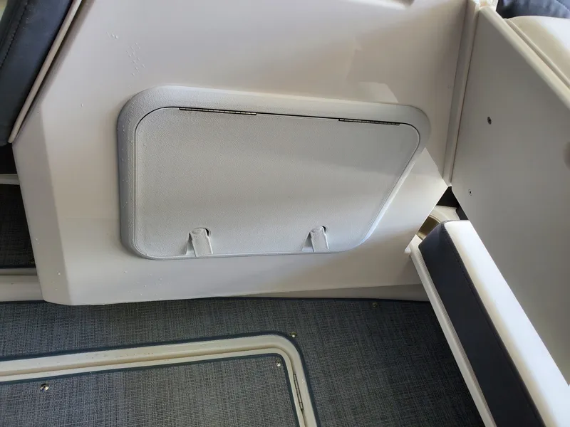 Slide: The Image of Bayliner DX 2050 (D20i) 2023 - 17