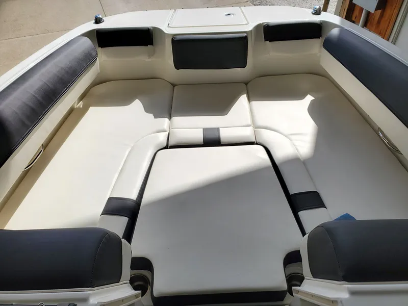 Slide: The Image of Bayliner DX 2050 (D20i) 2023 - 19