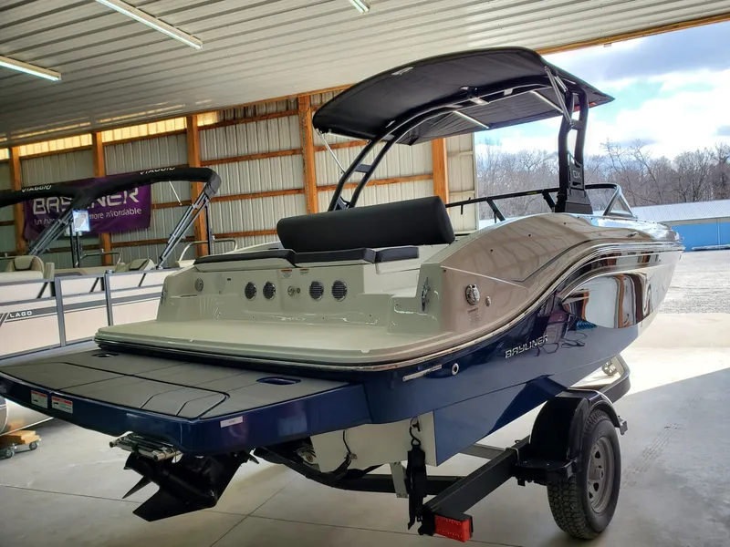 Slide: The Image of Bayliner DX 2050 (D20i) 2023 - 4