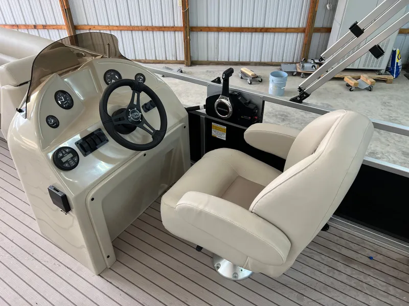 Slide: The Image of Forester 2238 C CRUISE SPORT TOON 2023 - 17