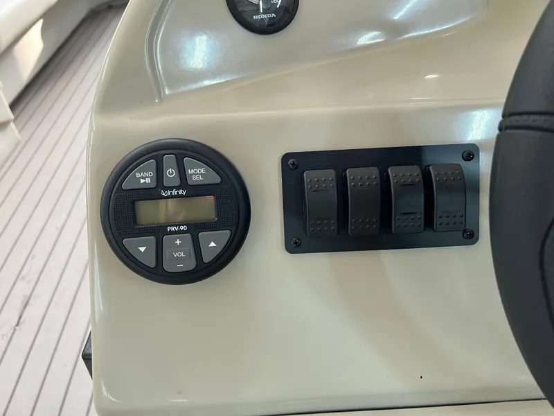 Slide: The Image of Forester 2238 C CRUISE SPORT TOON 2023 - 18