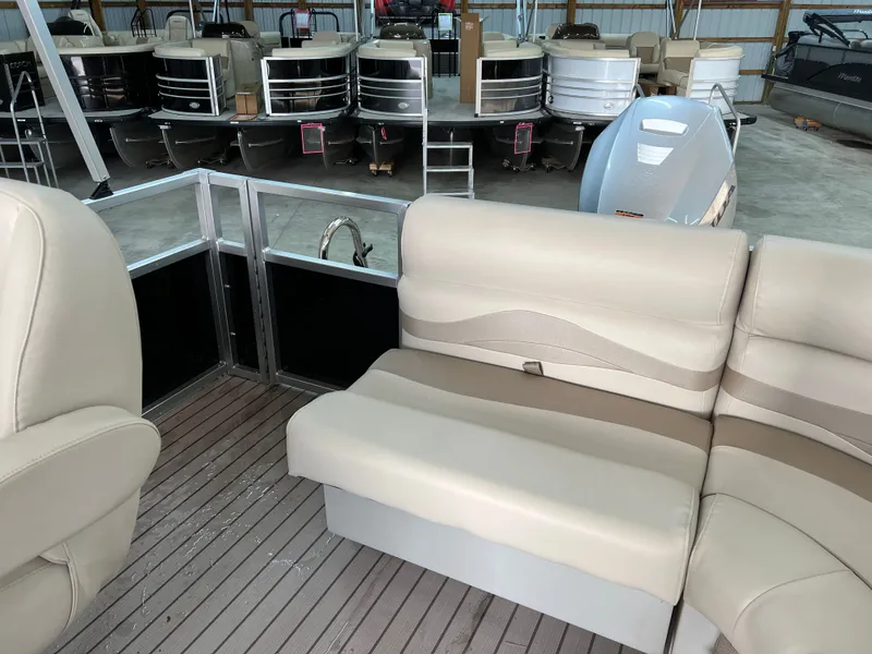 Slide: The Image of Forester 2238 C CRUISE SPORT TOON 2023 - 19