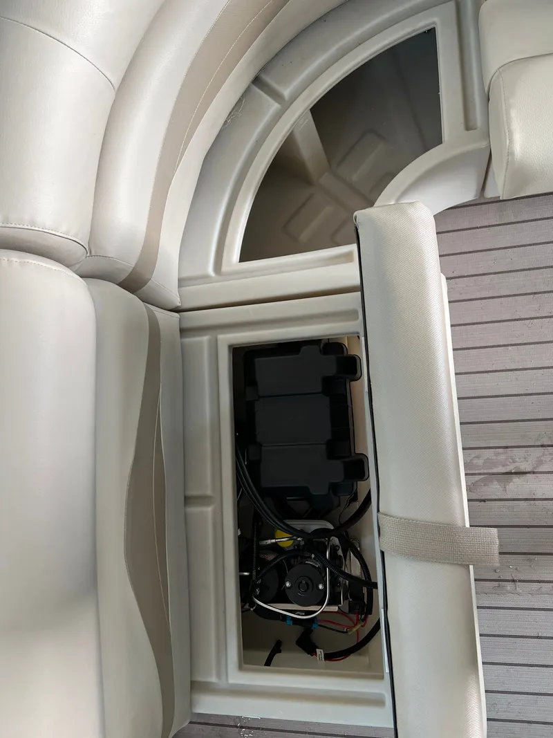 Slide: The Image of Forester 2238 C CRUISE SPORT TOON 2023 - 28