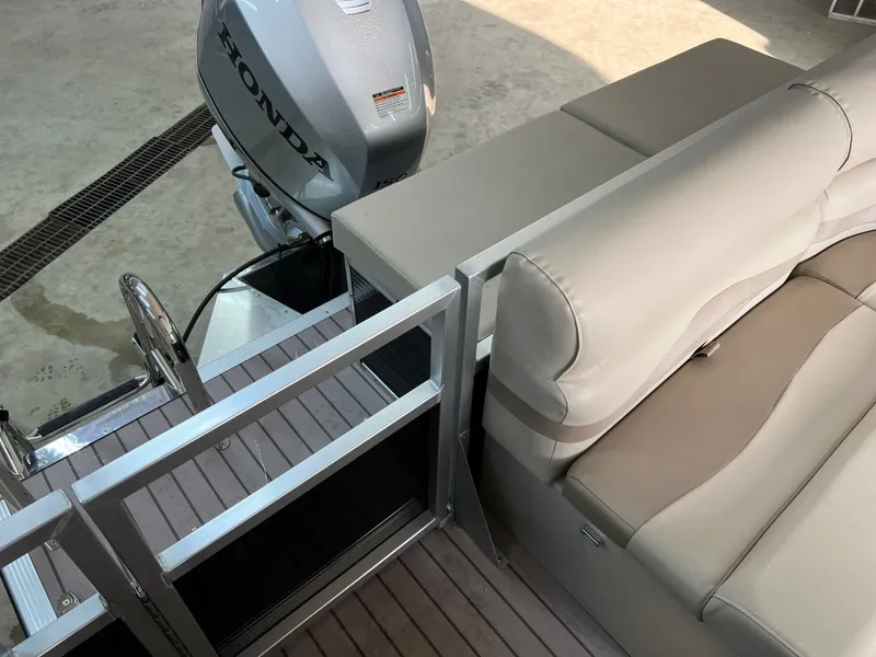 Slide: The Image of Forester 2238 C CRUISE SPORT TOON 2023 - 29