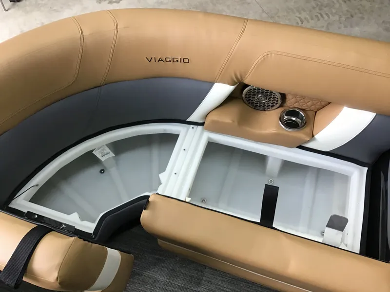 Slide: The Image of Viaggio DIAMANTE S 23 TRITOON 2023 - 14