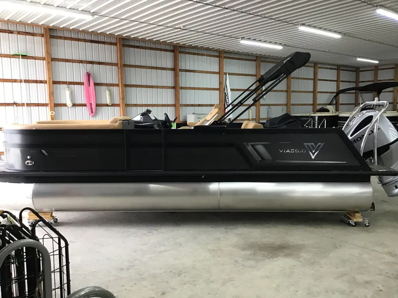 Slide: The Image of Viaggio DIAMANTE S 23 TRITOON 2023 - 3