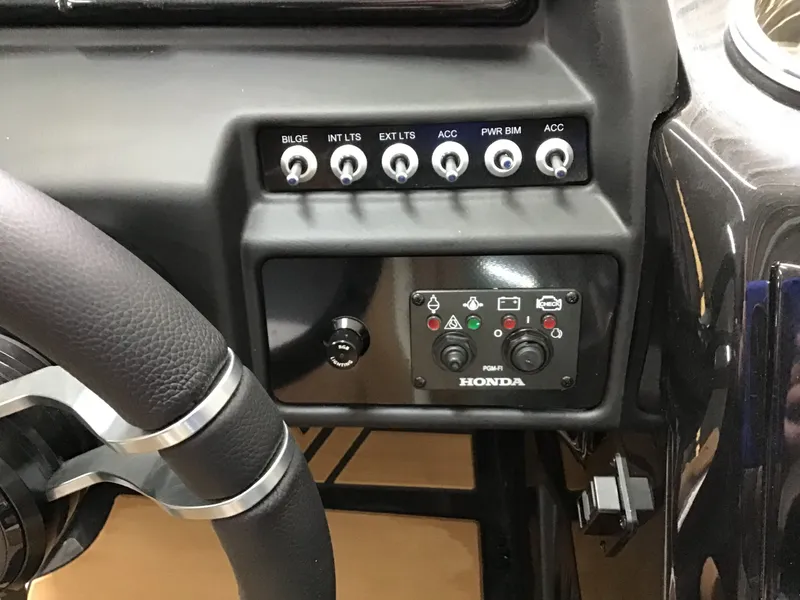 Slide: The Image of Viaggio DIAMANTE S 23 TRITOON 2023 - 31