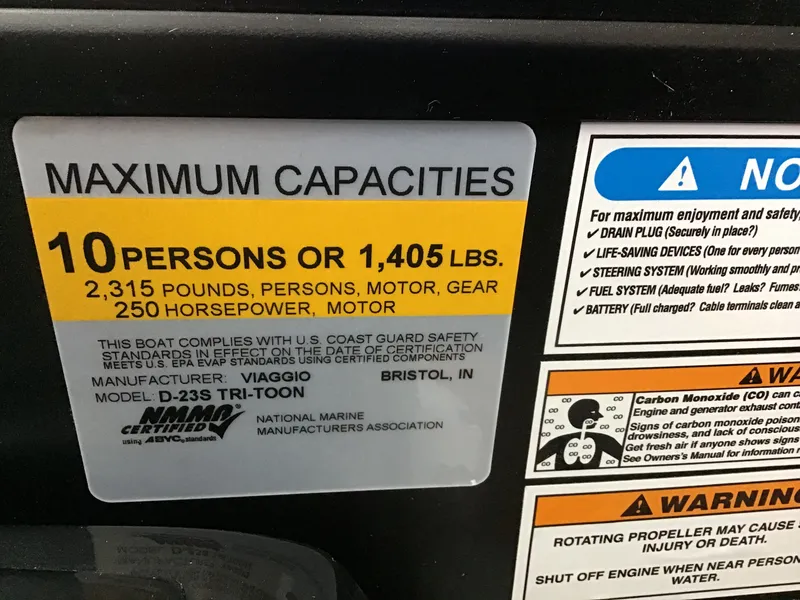 Slide: The Image of Viaggio DIAMANTE S 23 TRITOON 2023 - 34