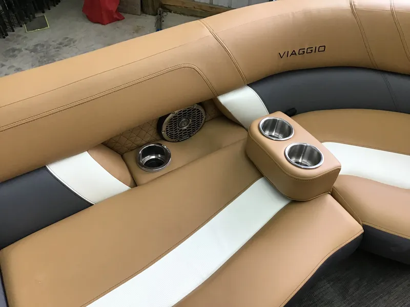 Slide: The Image of Viaggio DIAMANTE S 23 TRITOON 2023 - 37