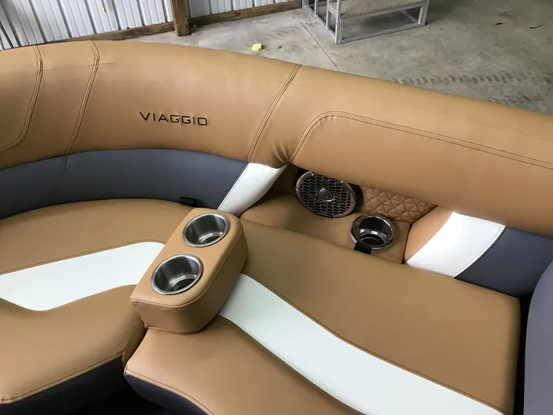 Slide: The Image of Viaggio DIAMANTE S 23 TRITOON 2023 - 38