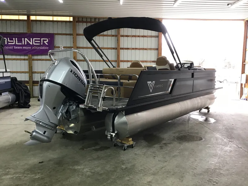 Slide: The Image of Viaggio DIAMANTE S 23 TRITOON 2023 - 7