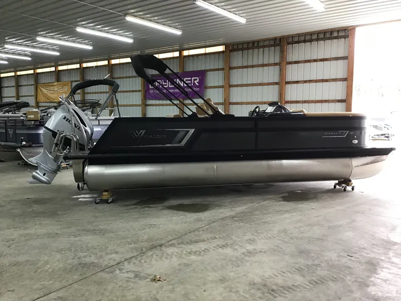 Slide: The Image of Viaggio DIAMANTE S 23 TRITOON 2023 - 8