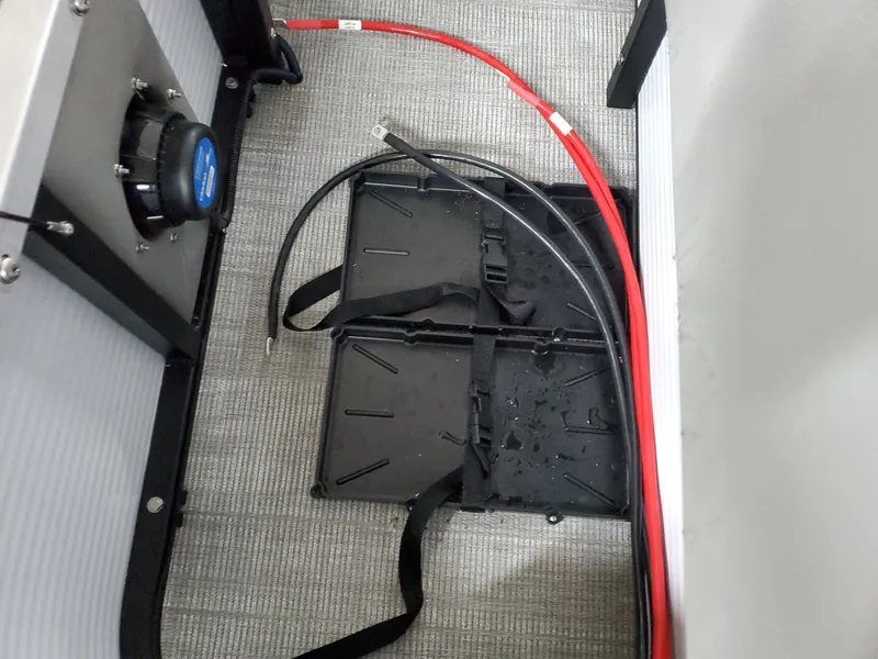 Slide: The Image of Qwest 820 E LANAI LTZ TT2 2023 - 30