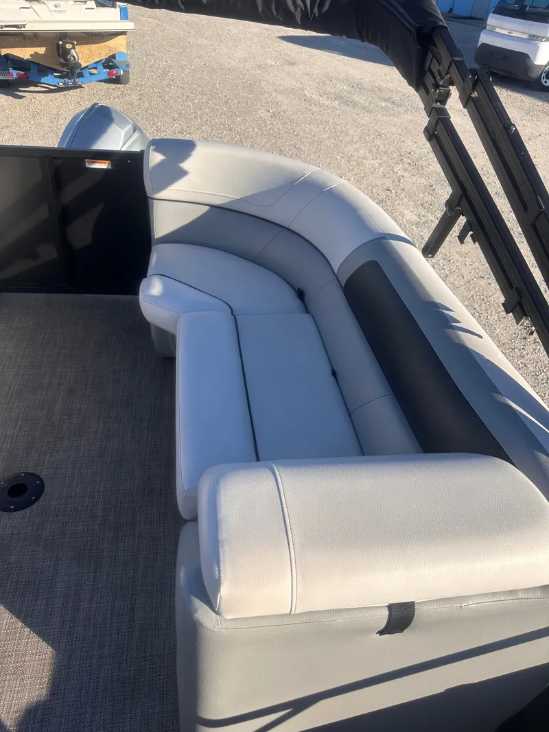 Slide: The Image of Viaggio LAGO U 22 2022 - 10