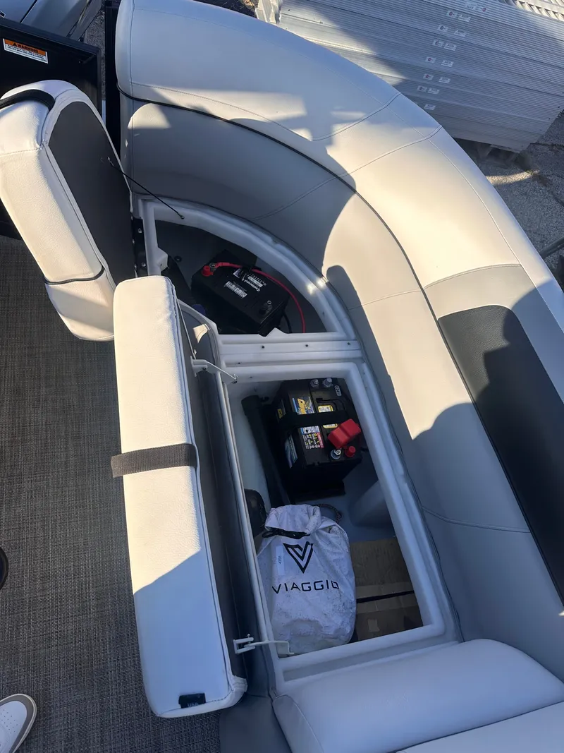 Slide: The Image of Viaggio LAGO U 22 2022 - 13