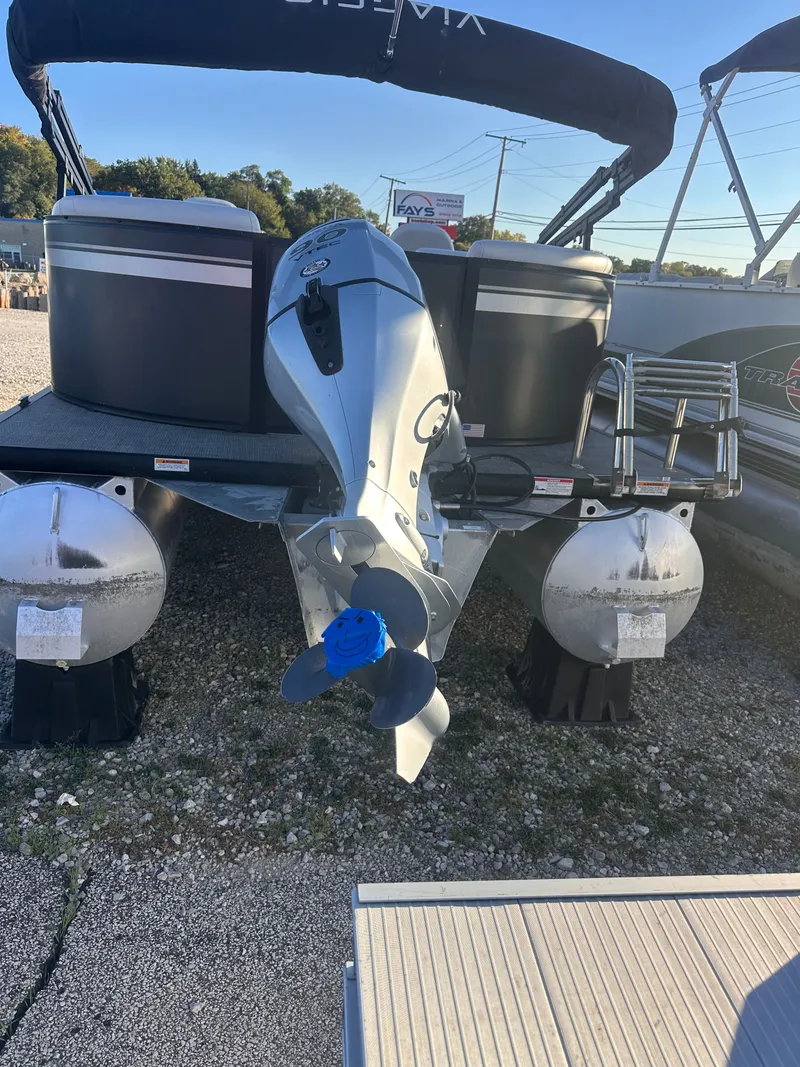 Slide: The Image of Viaggio LAGO U 22 2022 - 24