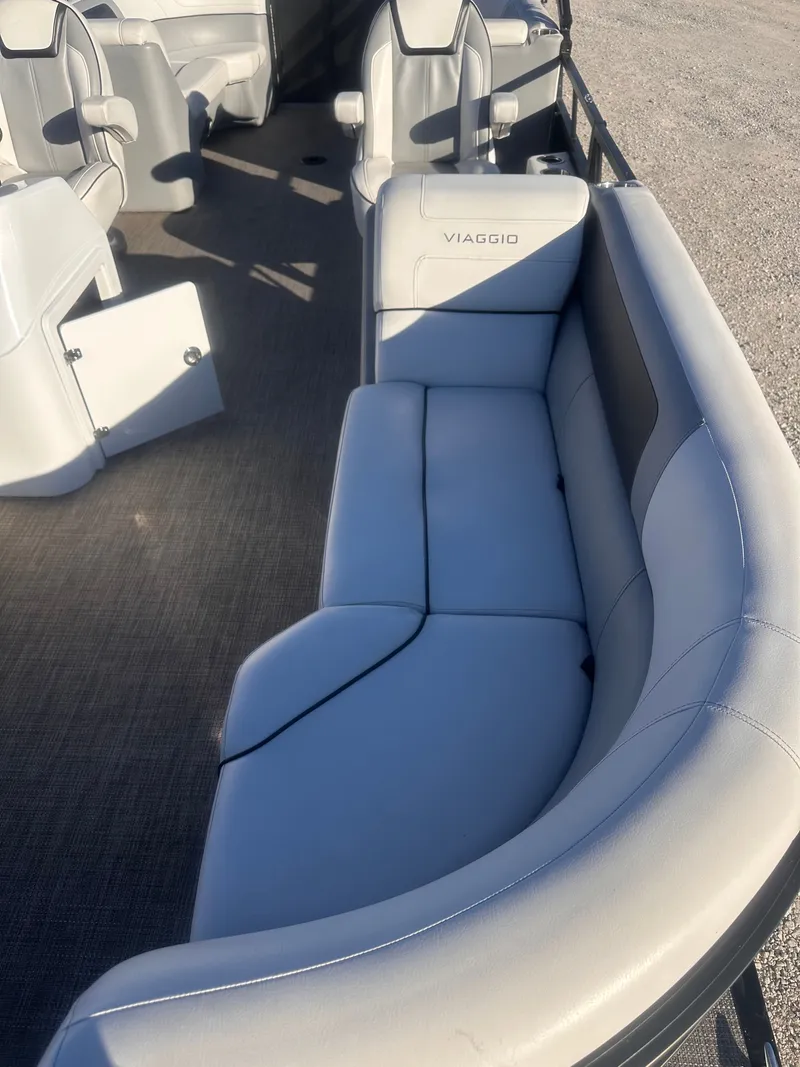 Slide: The Image of Viaggio LAGO U 22 2022 - 4