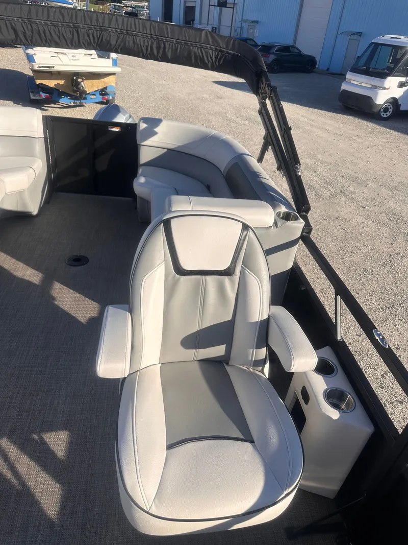 Slide: The Image of Viaggio LAGO U 22 2022 - 7