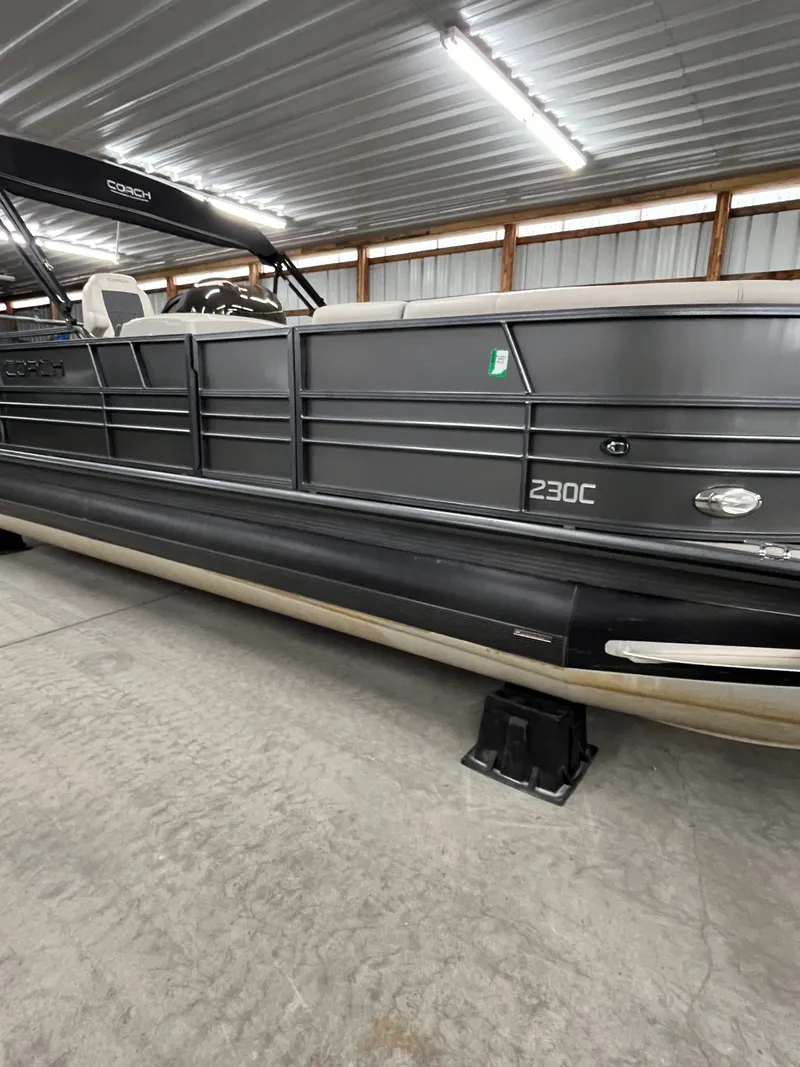 Slide: The Image of Coach Pontoons 230C 2018 - 2