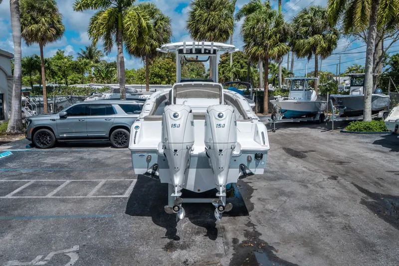 Slide: The Image of Sea Hunt Ultra 265 SE 2026 - 3