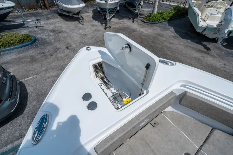 Slide: The Image of Sea Hunt Ultra 265 SE 2026 - 26