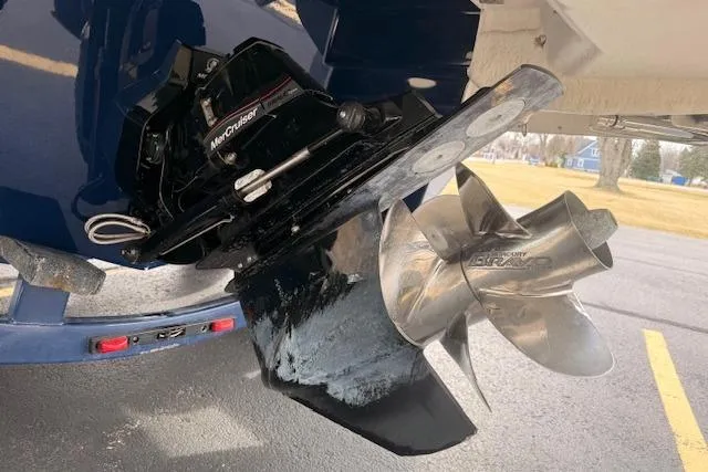 Slide: The Image of Stern drive of a 2012 Regal 24 FasDeck boat with stainless steel propeller. - 28