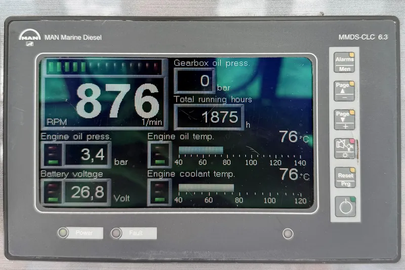 Slide: The Image of Display panel of 2005 Sea Ray 550 Sedan Bridge showing engine metrics and diagnostics. - 22