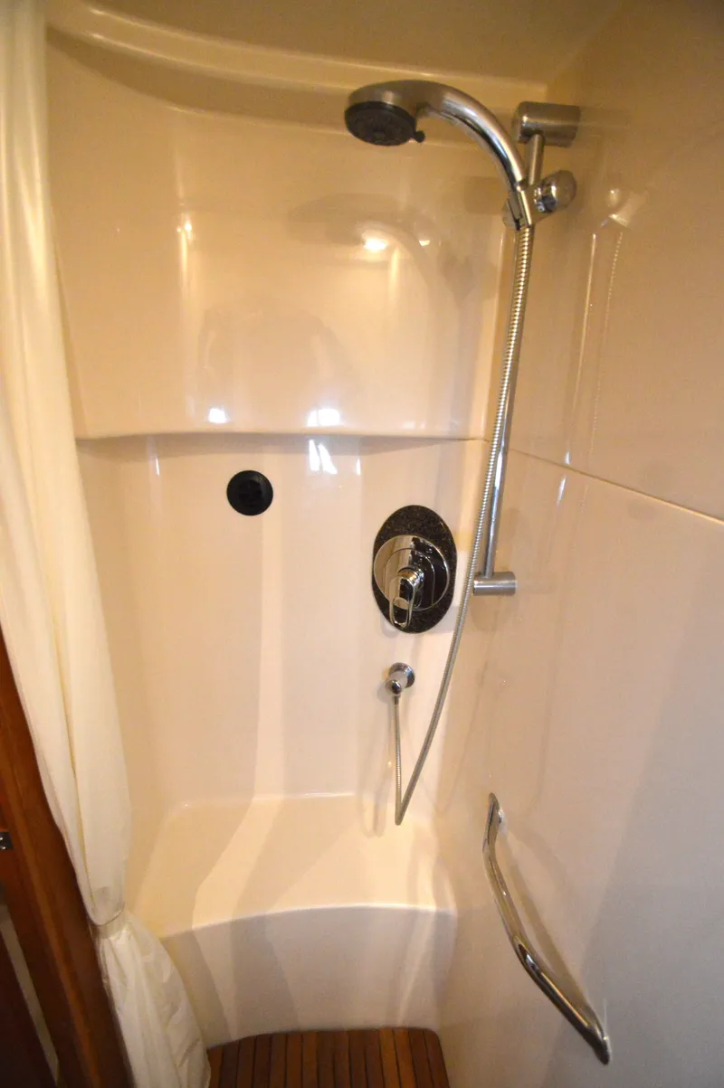 Slide: The Image of Sea Ray 48 Sundancer 2006 - 60