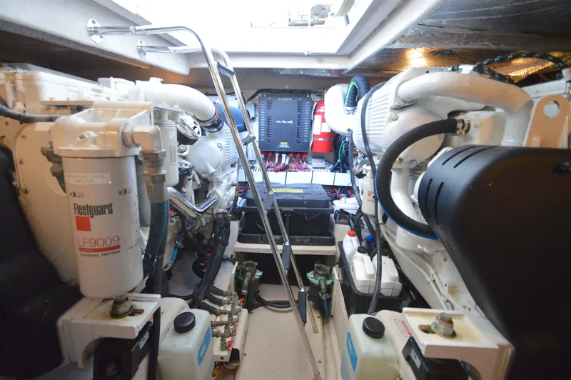 Slide: The Image of Sea Ray 48 Sundancer 2006 - 63