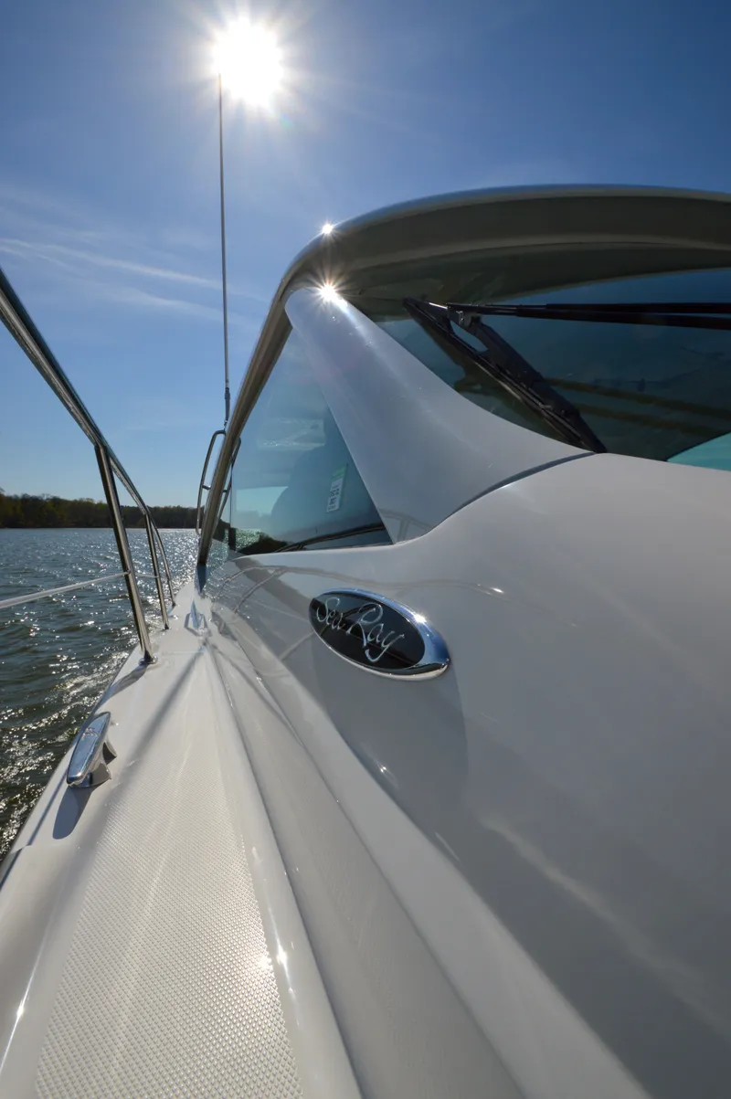 Slide: The Image of Sea Ray 48 Sundancer 2006 - 73