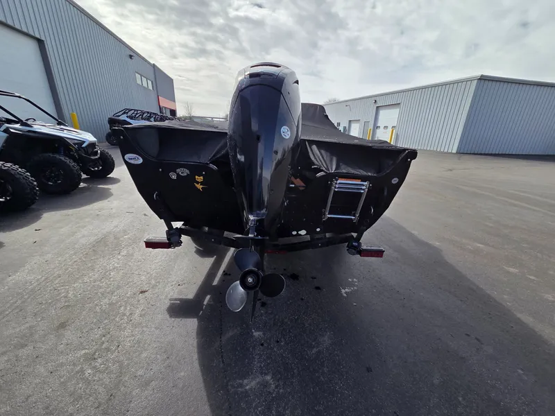 Slide: The Image of Crestliner 1650 Fish Hawk SC 2020 - 3