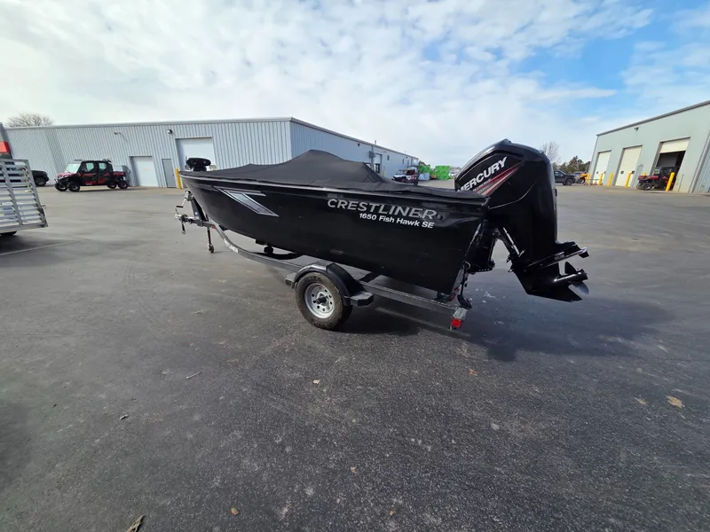 Slide: The Image of Crestliner 1650 Fish Hawk SC 2020 - 4