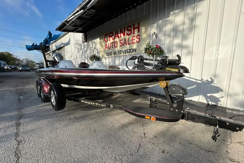 Slide: The Image of 2006 Ranger Z19 Comanche boat on trailer at Cransh Auto Sales. - 3