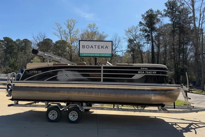 The Image of Lowe SS 230 2024 - undefined