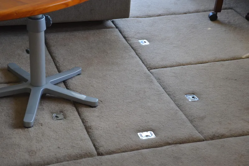 Slide: The Image of Bayliner 4788 Pilot House Motoryacht 1994 - 15