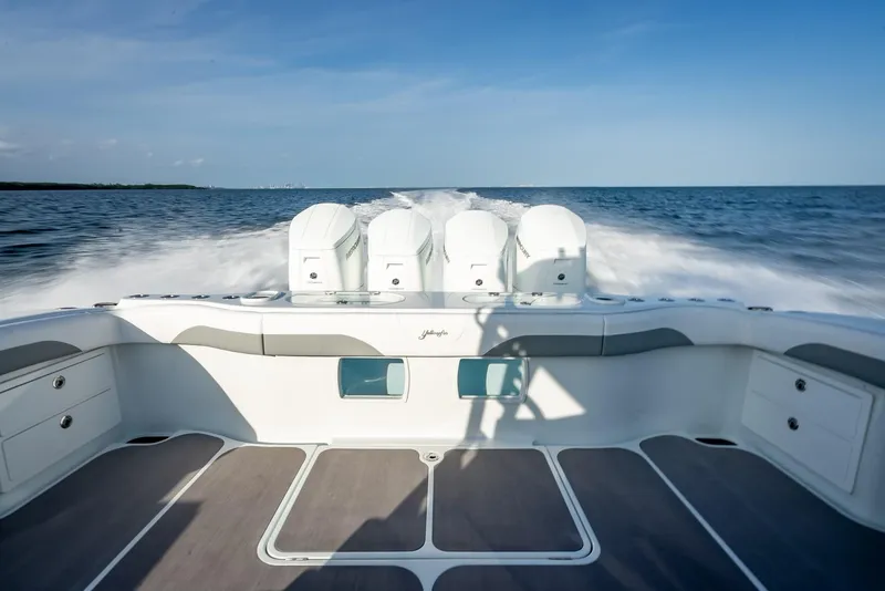 Slide: The Image of Yellowfin 54 Offshore 2023 - 82