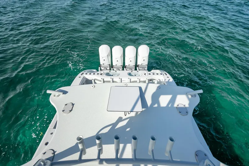 Slide: The Image of Yellowfin 54 Offshore 2023 - 83