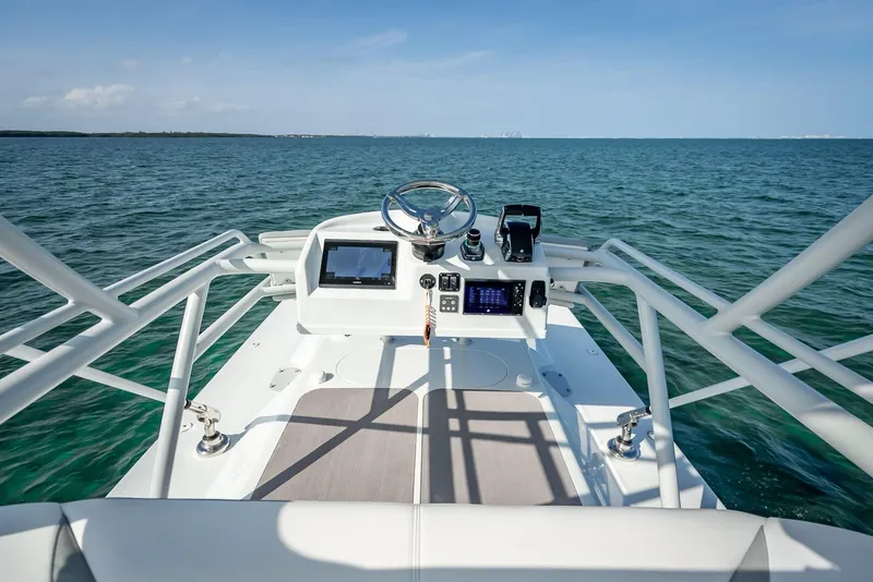 Slide: The Image of Yellowfin 54 Offshore 2023 - 89