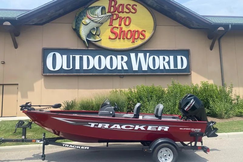 The Image of 2026 Tracker Super Guide V-16 SC boat outside Bass Pro Shops Outdoor World. - 0