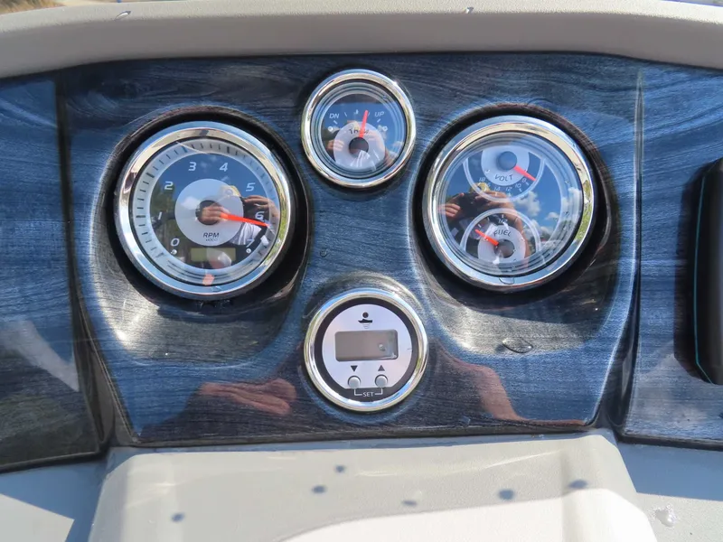 Slide: The Image of Avalon LSZ 2485 2020 - 22