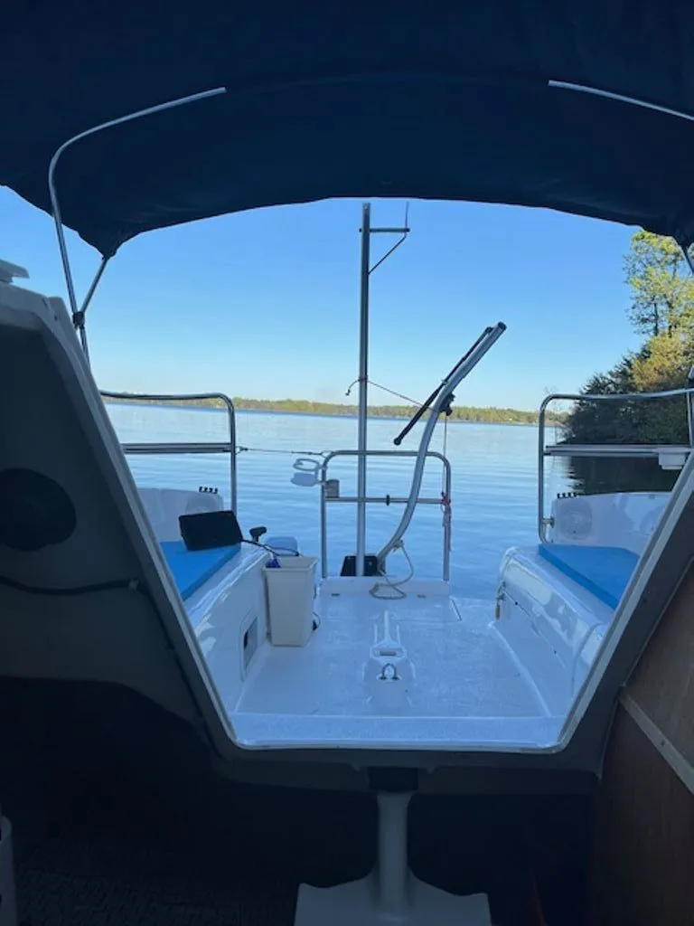 Slide: The Image of Hunter 26 1998 - 7