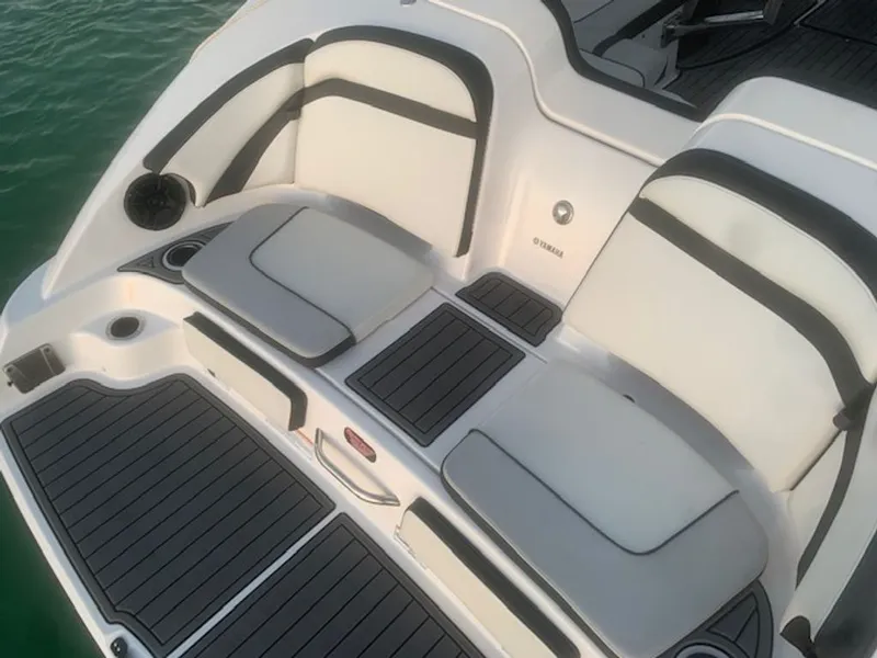 Slide: The Image of Yamaha 242 Limited SE 2018 - 3