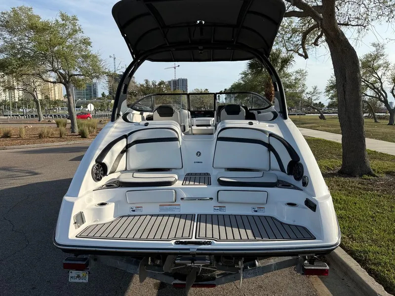 Slide: The Image of Yamaha 242 Limited SE 2018 - 7