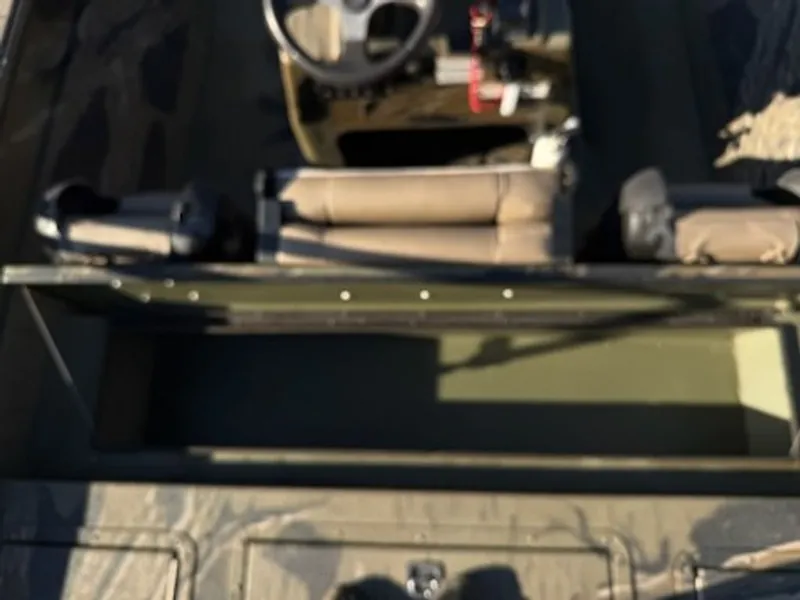 Slide: The Image of SeaArk Pro Cat 200 2017 - 8