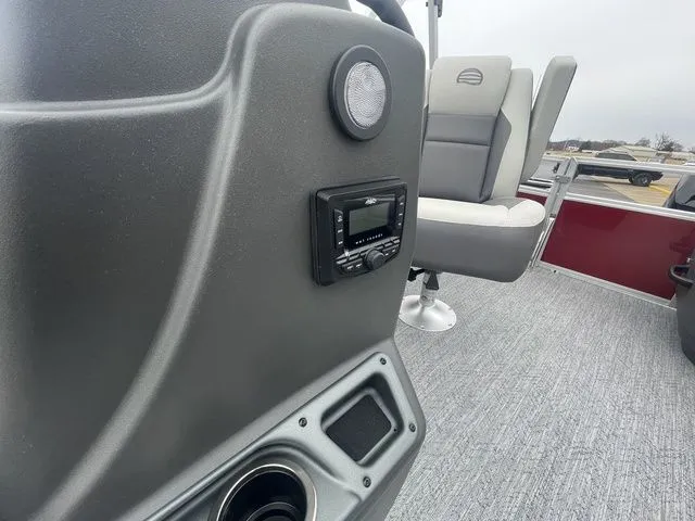 Slide: The Image of Sun Tracker Bass Buggy 16 XL Select 2026 - 19