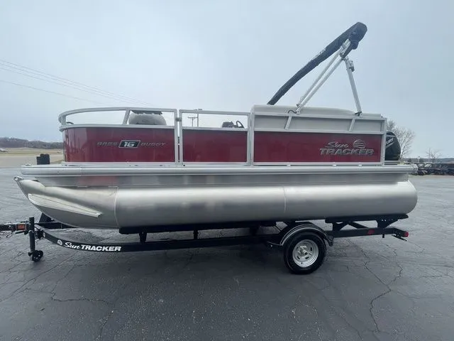 Slide: The Image of Sun Tracker Bass Buggy 16 XL Select 2026 - 6