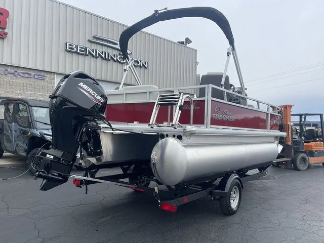 Slide: The Image of Sun Tracker Bass Buggy 16 XL Select 2026 - 9