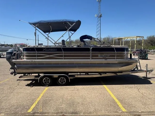 Slide: The Image of Xcursion X23C 2013 - 4