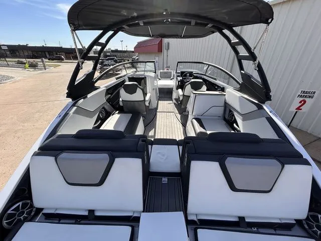 Slide: The Image of Yamaha 252S 2023 - 9