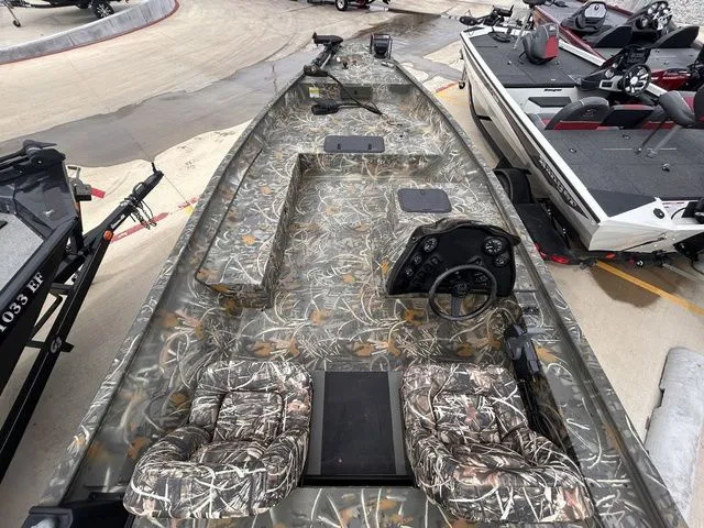 Slide: The Image of War Eagle 861 Predator 2023 - 7